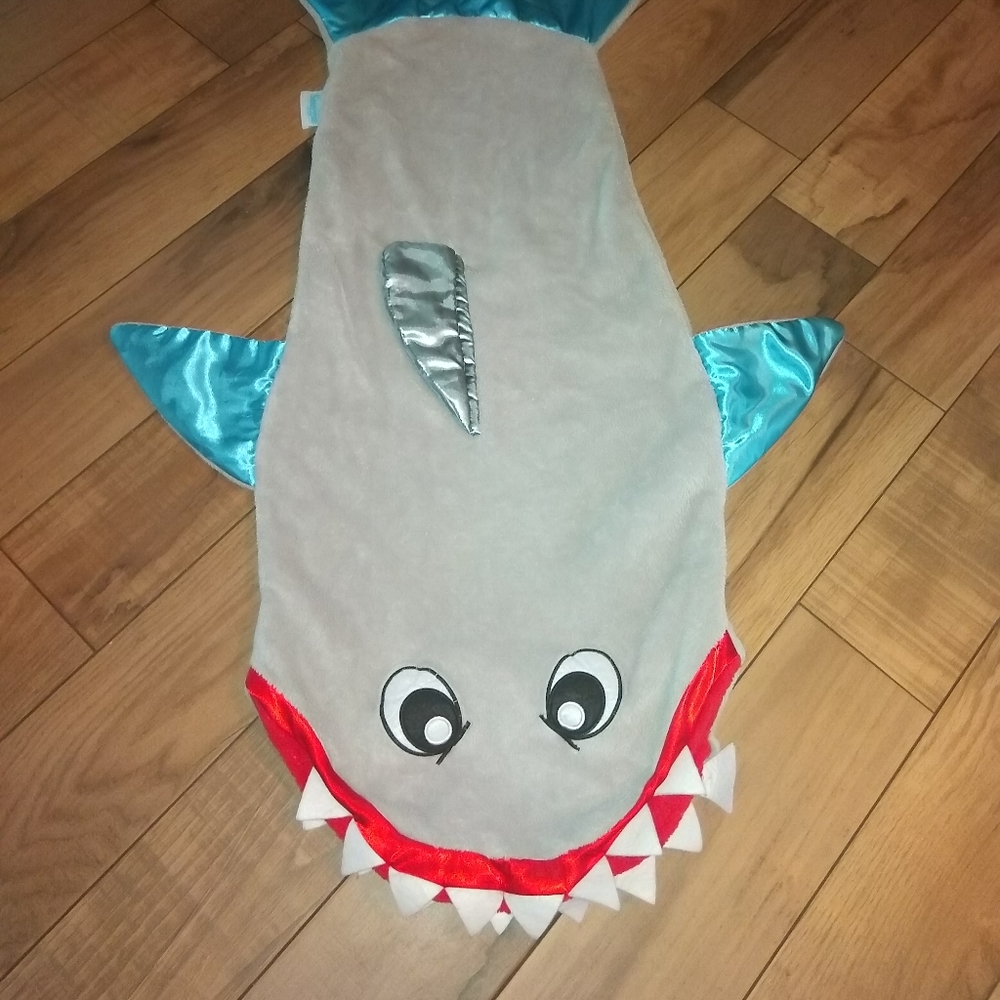 Snuggie tail shark